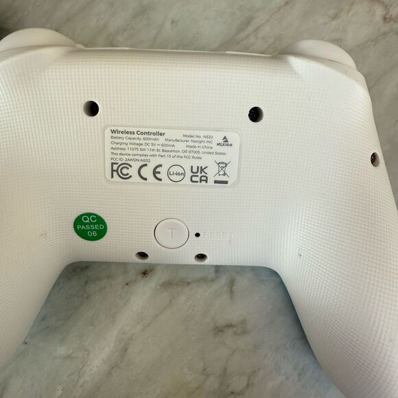 Nintendo Switch Console Bundle - Picture 7 of 7